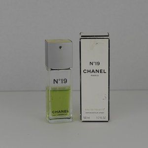 Chanel No 19 EDT for women